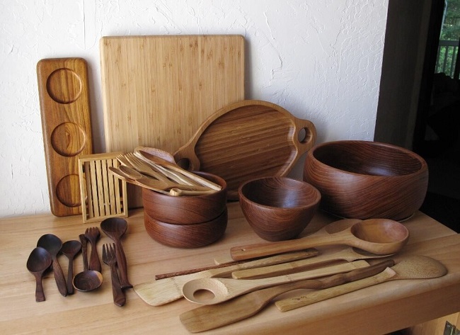 Cách vệ sinh và bảo quản đồ dùng nhà bếp bằng gỗ